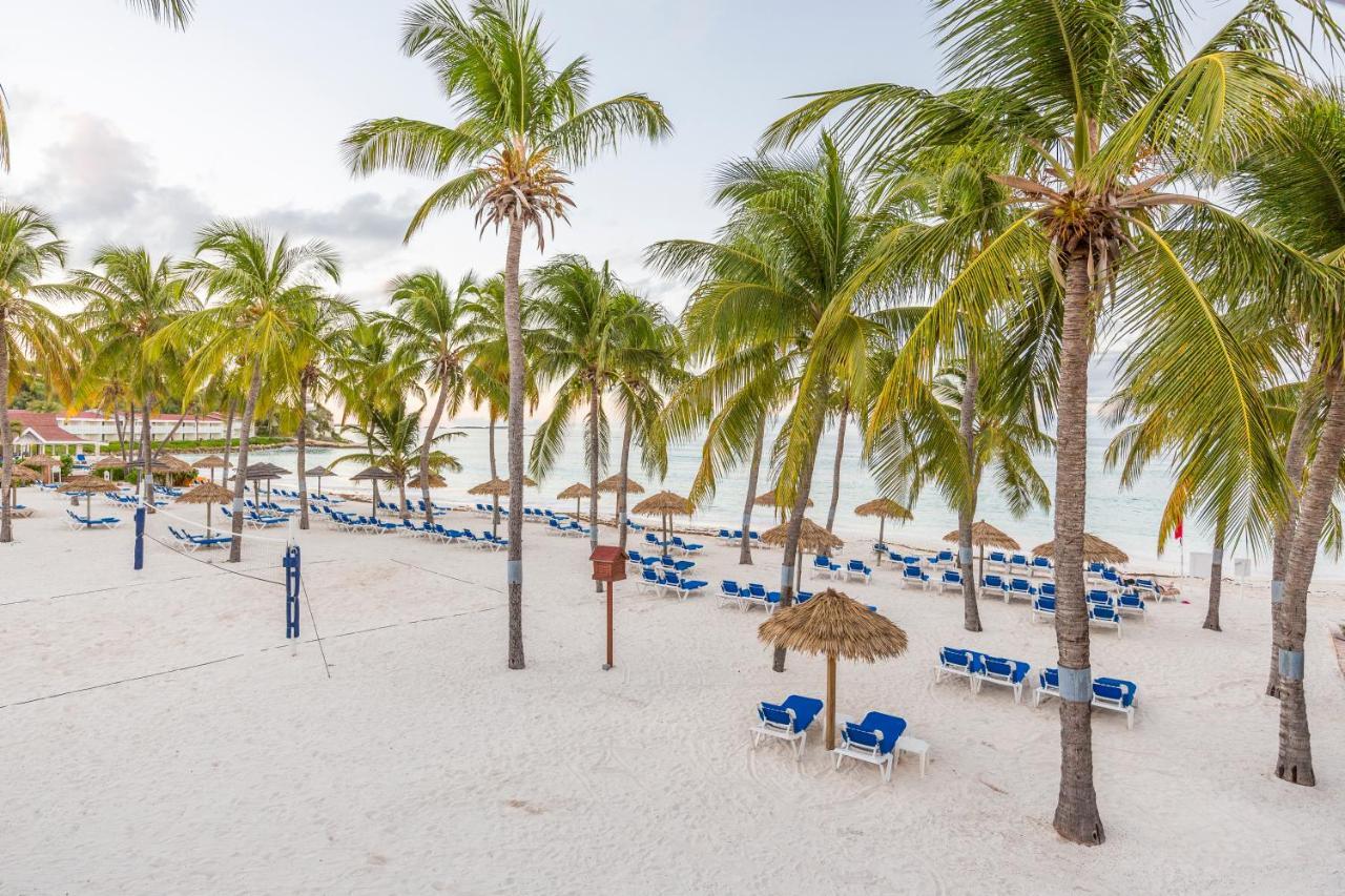 Pineapple Beach Club (Adults Only) Long Bay Екстериор снимка
