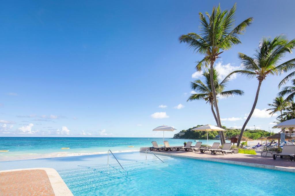 Pineapple Beach Club (Adults Only) Long Bay Екстериор снимка
